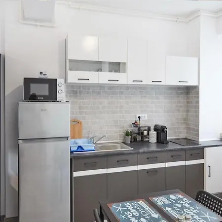 Ddy Apartment Navodari